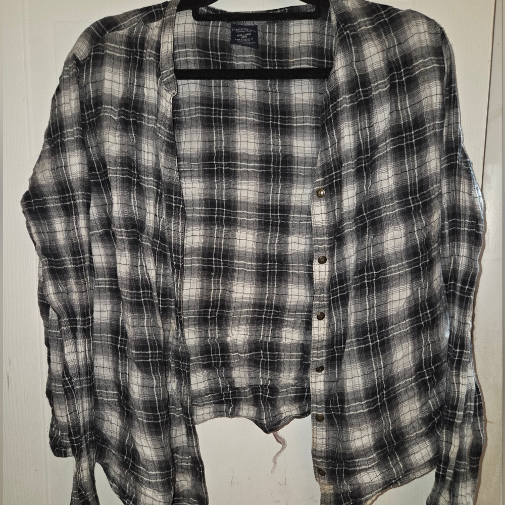 Womens Black and White Plaid Shirt